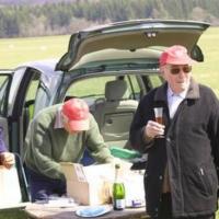 De vrais et authentiques modélistse en plein effort !